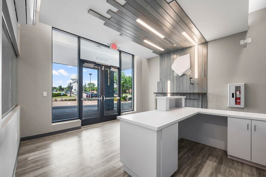 More Photos Of 1700 Plymouth Rd, Minnetonka Apartments For Lease