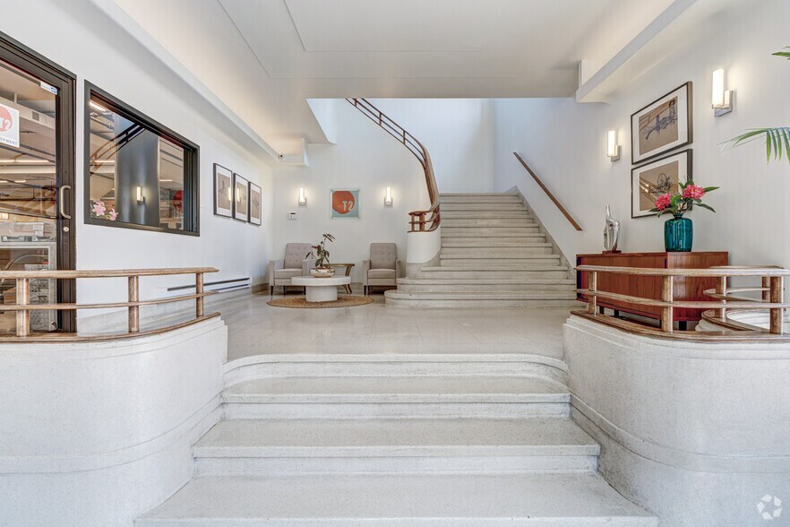 More Photos Of 3520 S Morgan St, Chicago Loft Creative Space For Lease