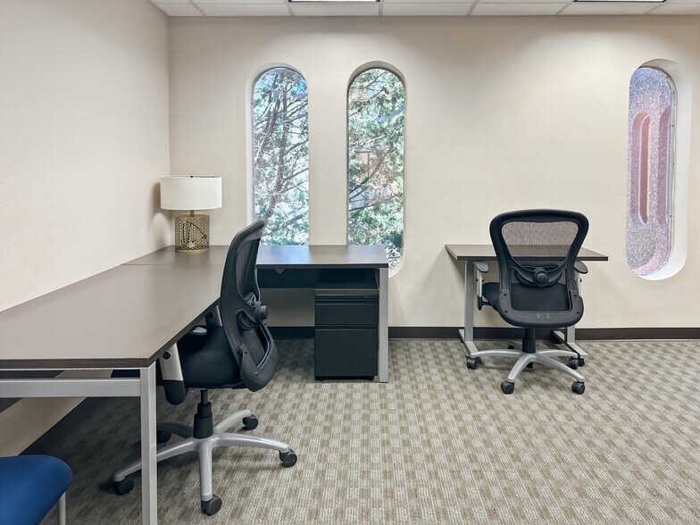 More Photos Of 2340 Alamo Ave SE, Albuquerque Coworking Space