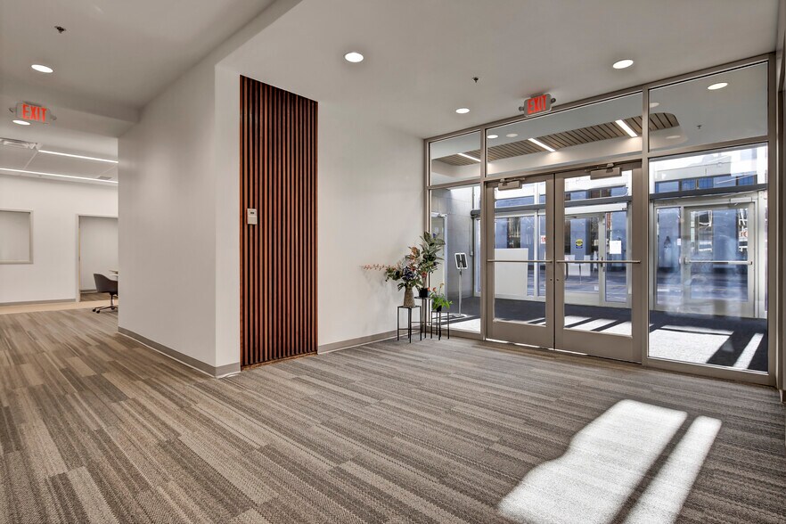 More Photos Of 717 W St Germain St, Saint Cloud Office For Lease