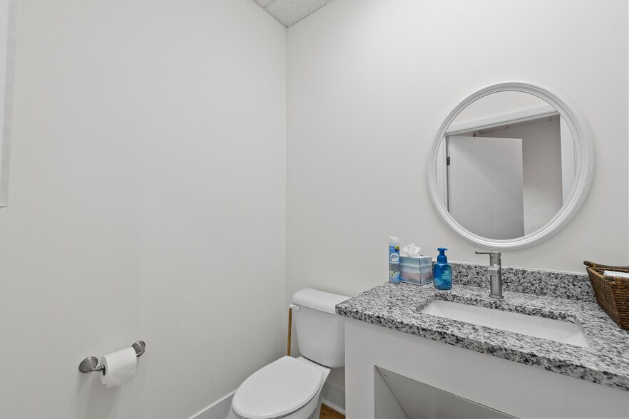 More Photos Of 3950 Blue Ridge Rd, Raleigh Medical For Sale