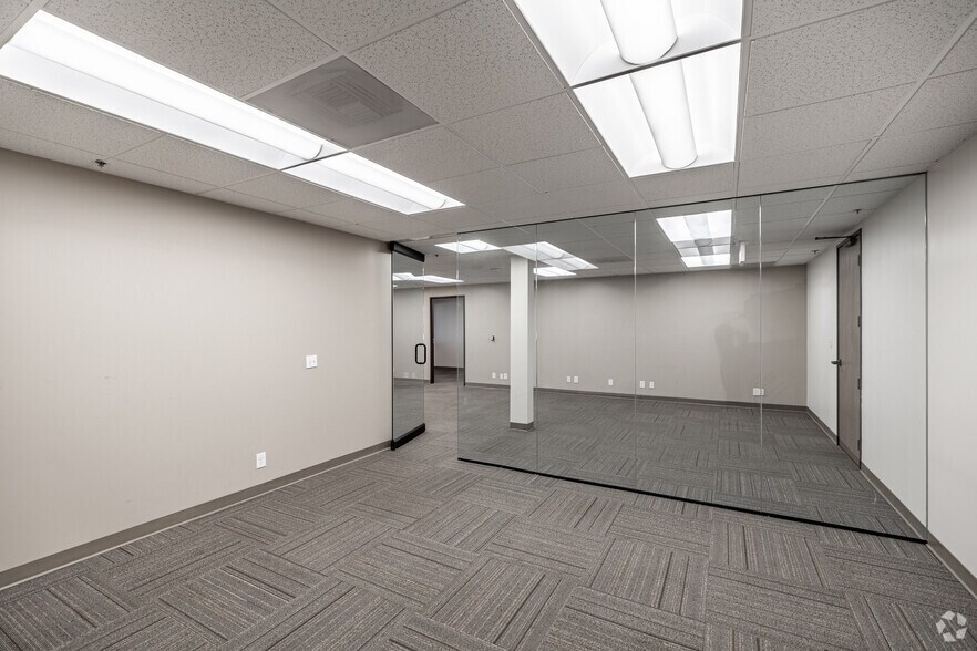 More Photos Of 500 S Kraemer Blvd, Brea Office For Lease