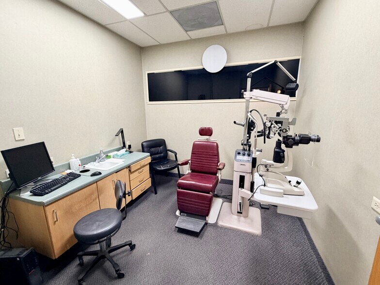 More Photos Of 38707 Stivers St, Fremont Medical For Sale