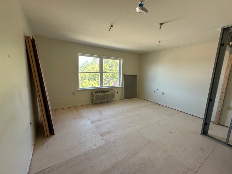 More Photos Of 659 Broad St, Emmaus Assisted Living For Sale