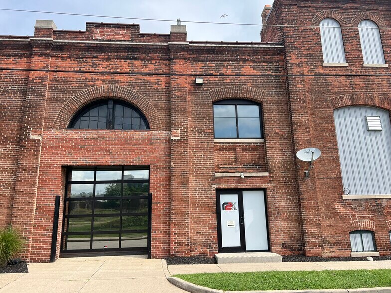 More Photos Of 930 Daly St, Indianapolis Loft Creative Space For Lease