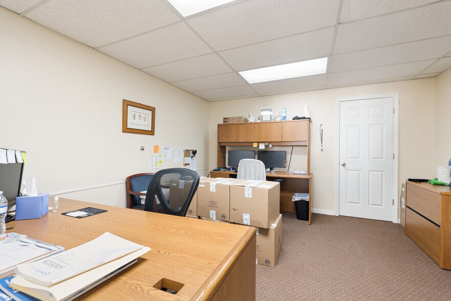 More Photos Of 1507 20th St, Vero Beach Medical For Sale