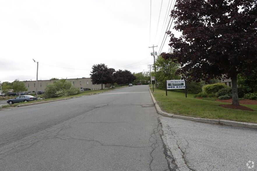 More Photos Of 70 Zachary Rd, Manchester Research And Development For Lease