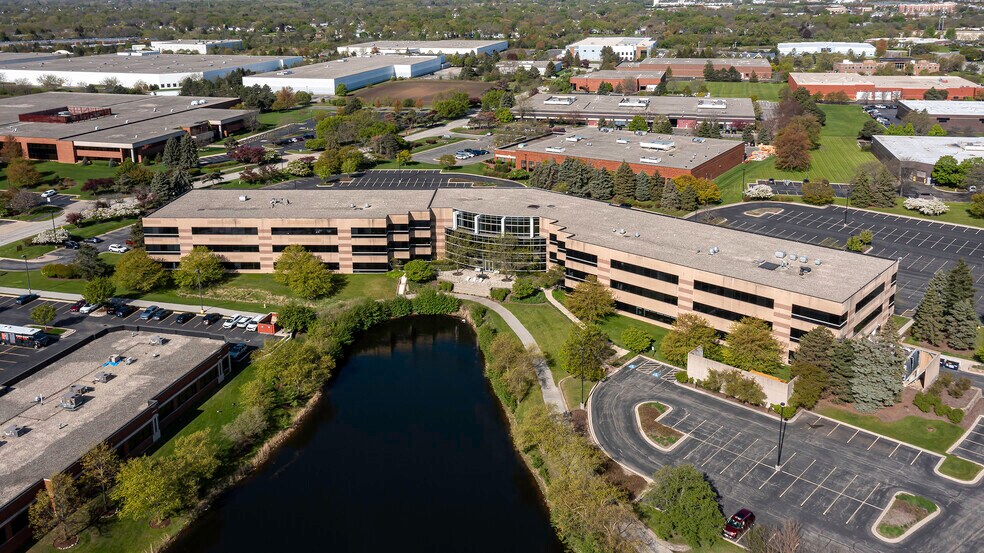 More Photos Of 544 Lakeview Pkwy, Vernon Hills Office For Lease