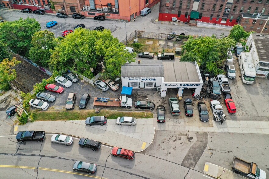 More Photos Of 51 Summer St, Worcester Auto Repair For Sale