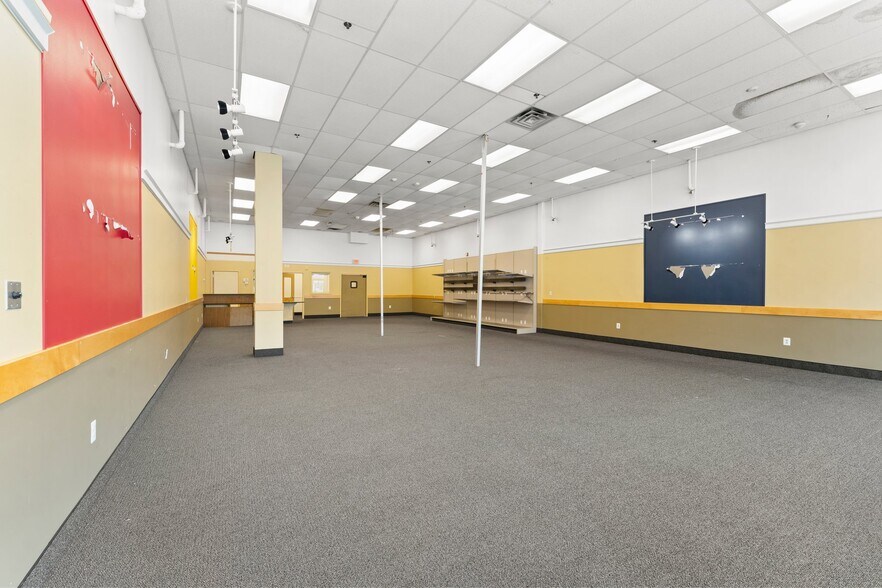 More Photos Of 219 S Main St, Attleboro Unknown For Lease