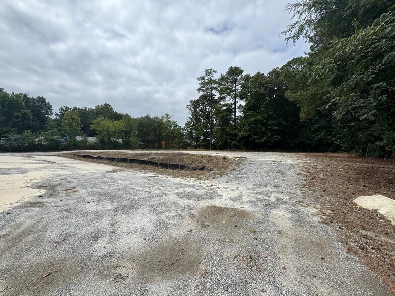 More Photos Of 4145 Thurman Rd, Conley Warehouse For Lease