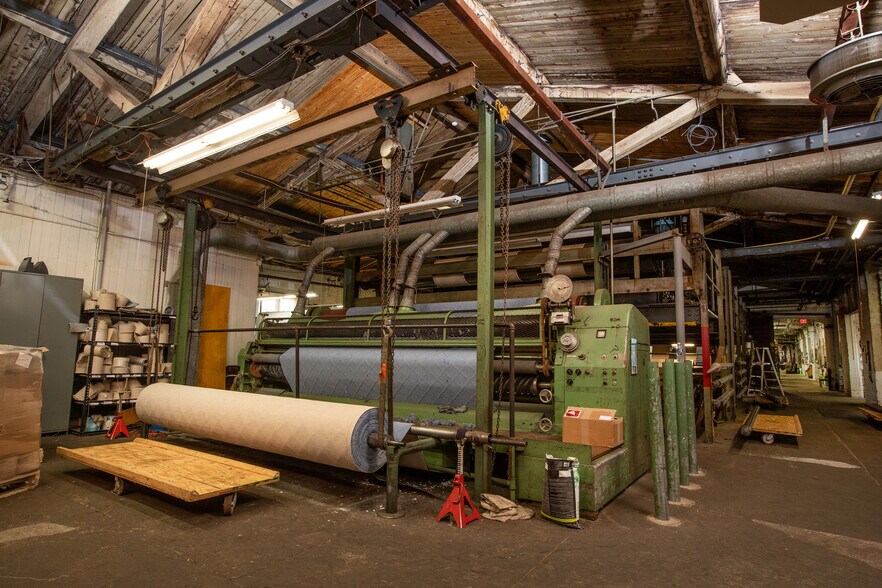 More Photos Of 201 W Lincoln Hwy, Penndel Manufacturing For Sale