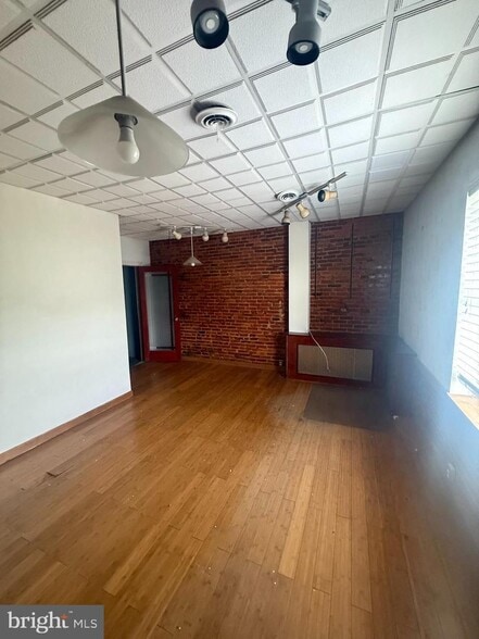 More Photos Of 2225 Saint Paul St, Baltimore Multifamily For Sale