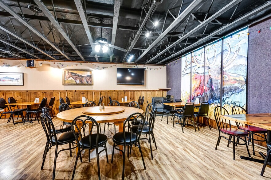 More Photos Of 263 N Main St, Donnelly Restaurant For Sale