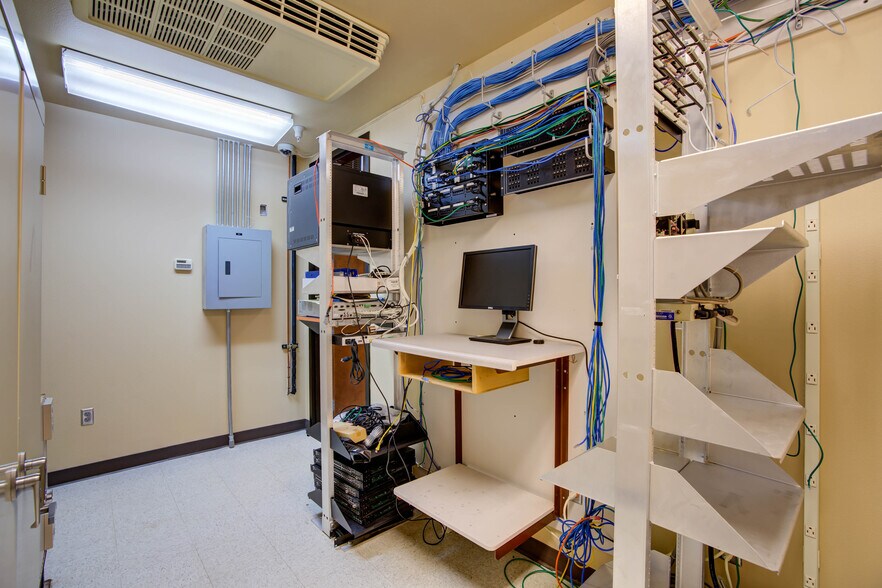 More Photos Of 9240 Explorer Dr, Colorado Springs Office For Lease