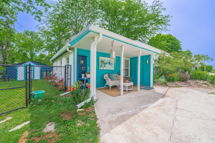 More Photos Of 1101 S Rogers St, Bloomington Multifamily For Sale