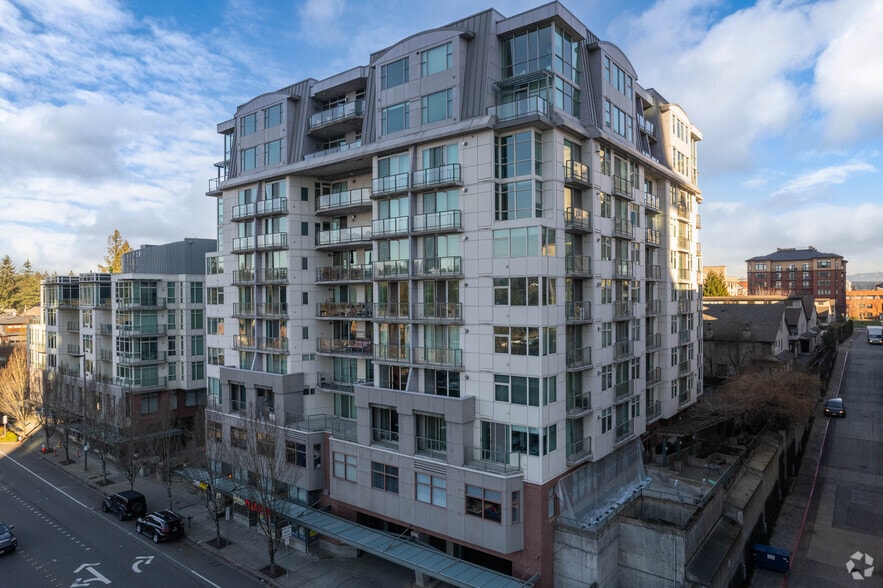 More Photos Of 1100-1160 106th Ave NE, Bellevue Apartments For Sale