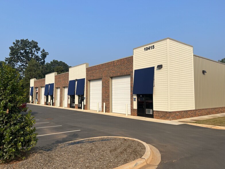 Primary Photo Of 10433 Bailey Rd, Cornelius Industrial For Lease