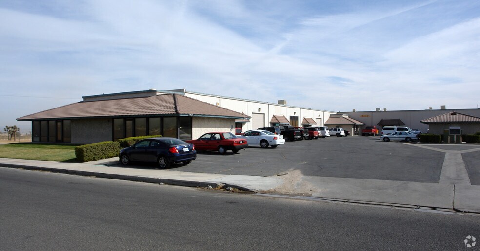 More Photos Of 9565 C Ave, Hesperia Service For Lease