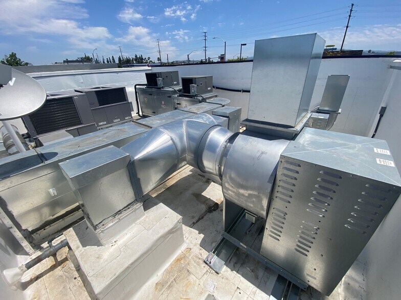 More Photos Of 1610 E Chapman Ave, Orange Restaurant For Lease