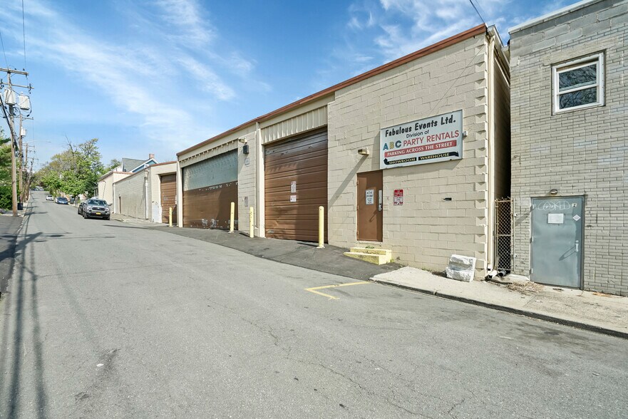 More Photos Of 149 Burd St, Nyack Warehouse For Sale