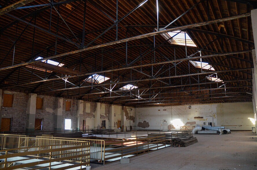 More Photos Of , Kansas City General Retail For Sale