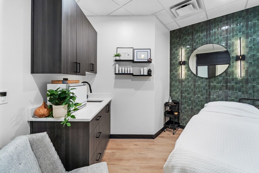 More Photos Of 61 W 3200 N, Lehi General Retail For Sale