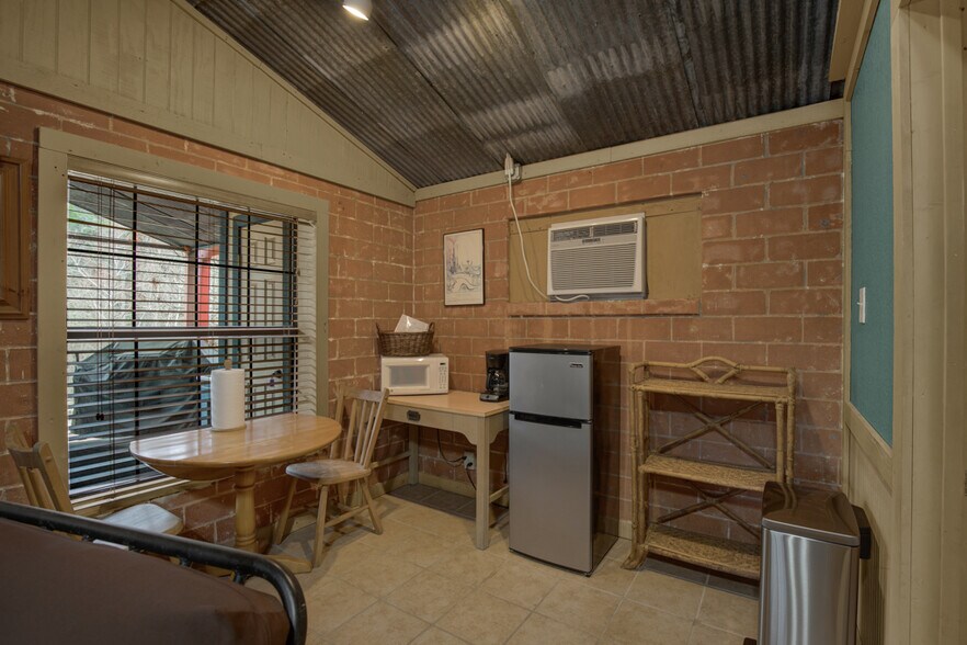 More Photos Of 7367 River Rd, New Braunfels Lodge Meeting Hall For Sale