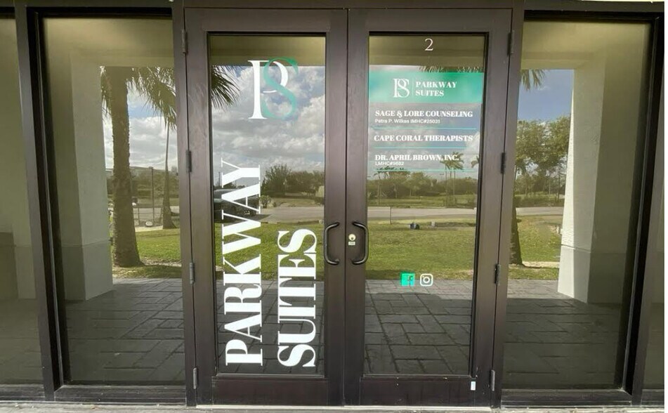 More Photos Of 290 NW Nicholas Pky, Cape Coral Coworking Space