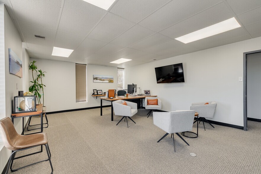 More Photos Of 4925 Davis Blvd, Fort Worth Office For Lease