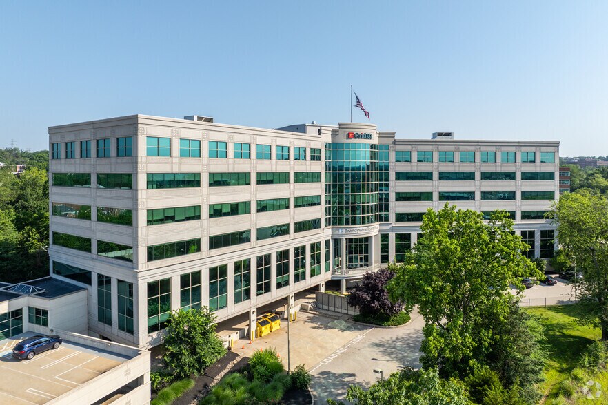 More Photos Of 401 Plymouth Rd, Plymouth Meeting Office For Lease