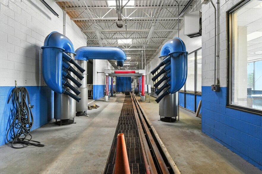 More Photos Of 2931 N Center St, Hickory Carwash For Sale