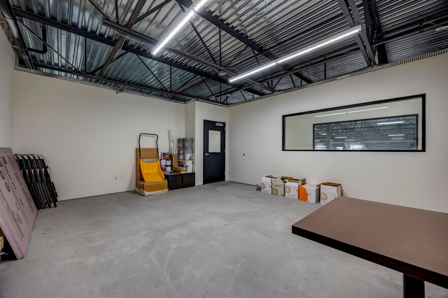 More Photos Of 8060 Keene Rd, West Richland Manufacturing For Lease