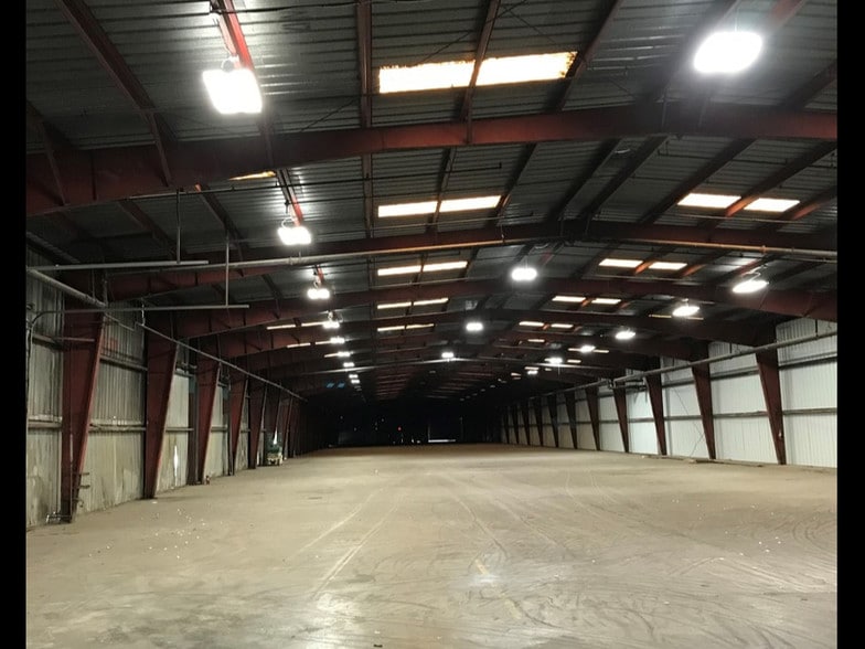 More Photos Of 11765 Darryl Dr, Baton Rouge Warehouse For Lease