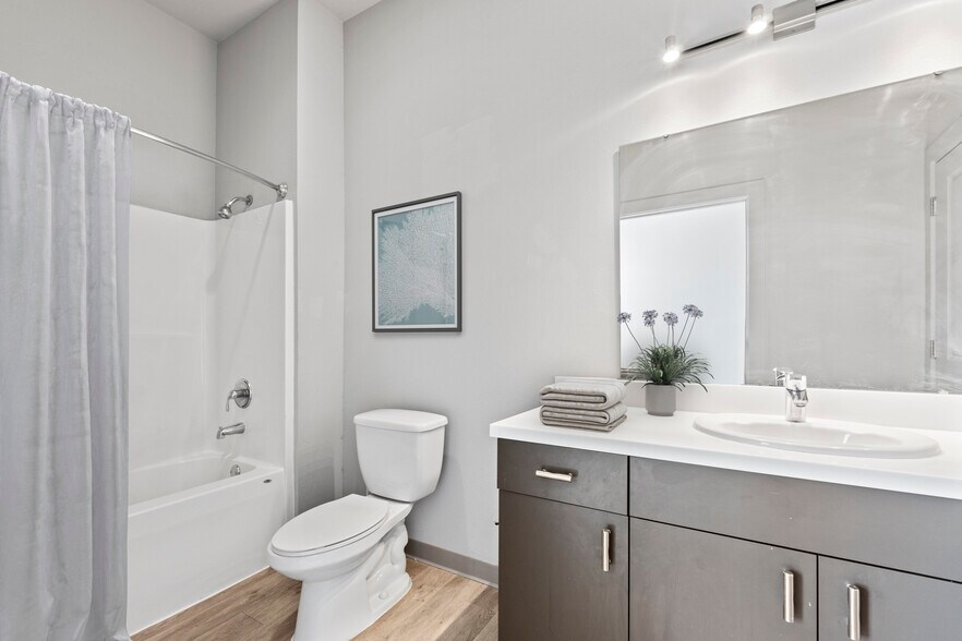 More Photos Of , Lakeland Multifamily For Sale