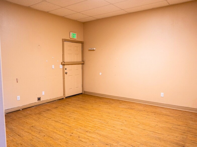 More Photos Of 545 W State St, Hurricane Unknown For Lease