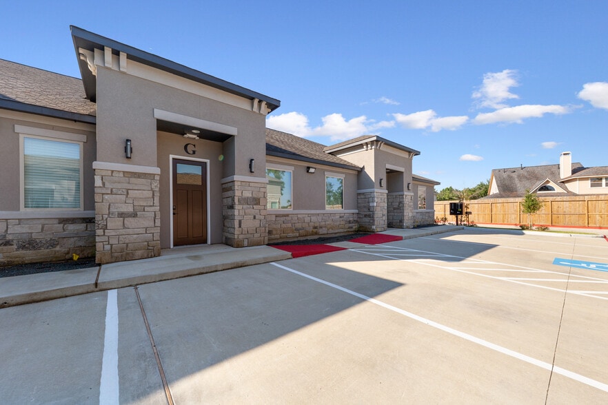 More Photos Of 12422 Spring Cypress Rd, Tomball Medical For Lease