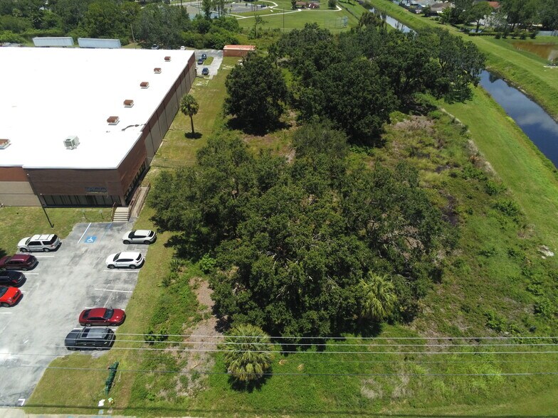 More Photos Of 7125 114th Ave, Largo Warehouse For Lease