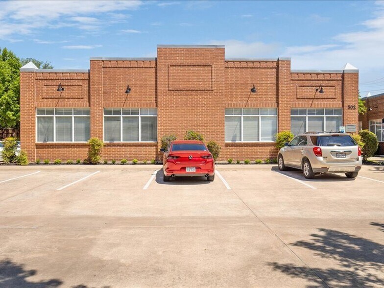 More Photos Of 502 N Carroll Ave, Southlake Unknown For Lease