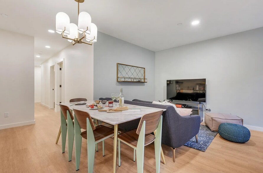 More Photos Of 1817 15th St, San Francisco Apartments For Sale