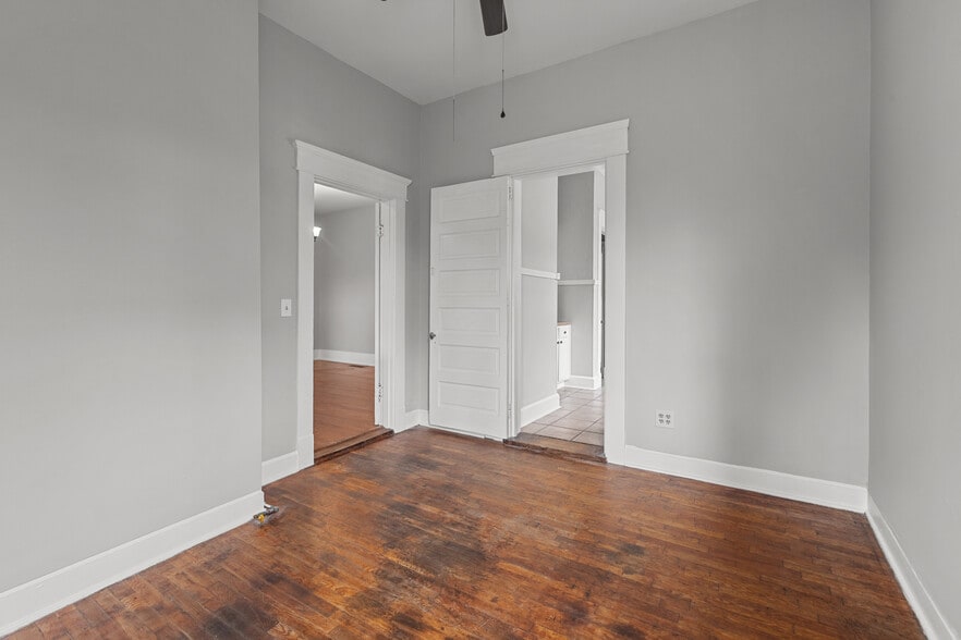 More Photos Of 514 Wapping St, Frankfort Apartments For Sale