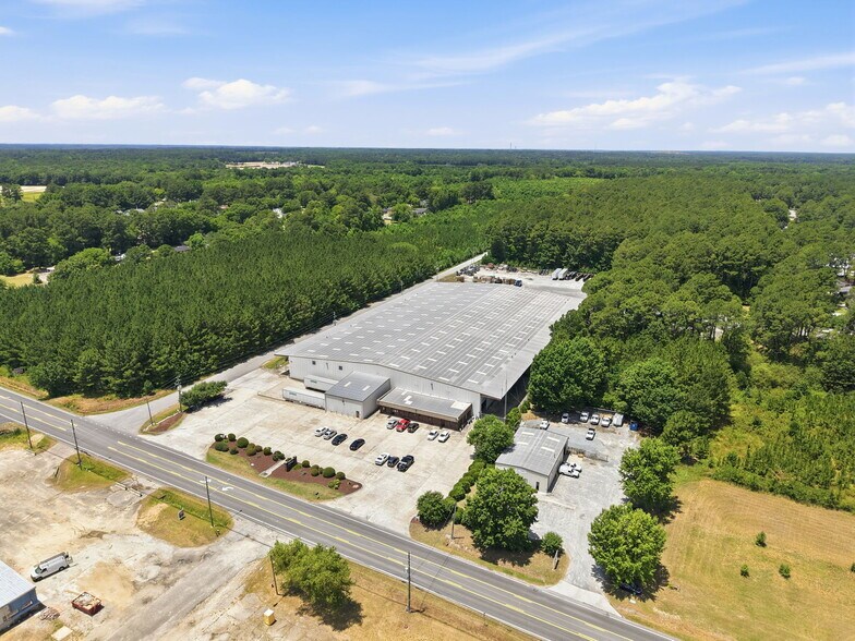 More Photos Of 1526 S Brightleaf Blvd, Smithfield Warehouse For Lease