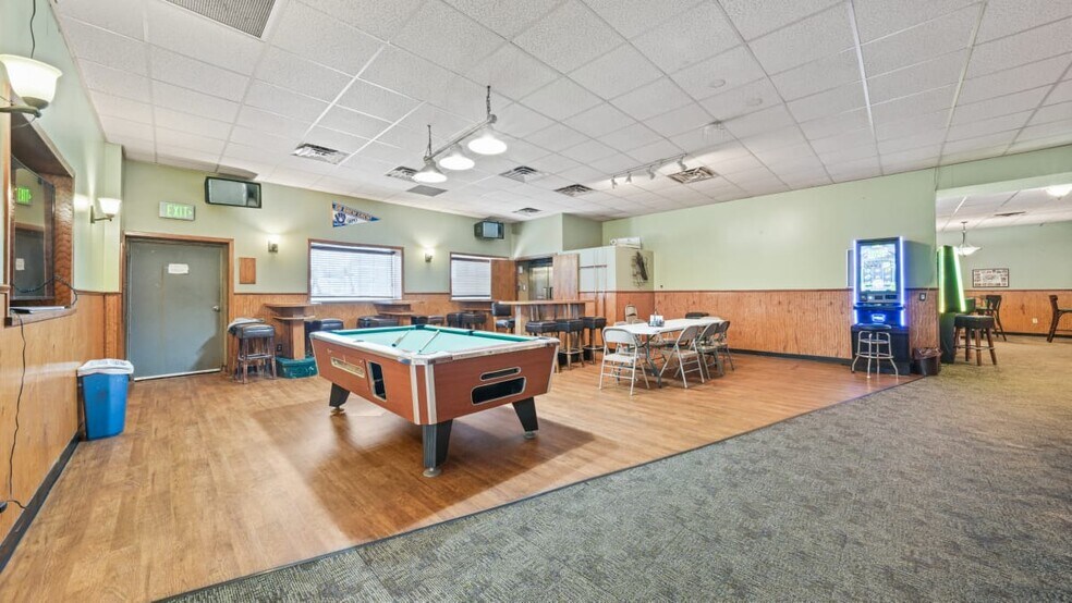 More Photos Of 210 Superior Ave, Tomah Bowling Alley For Sale