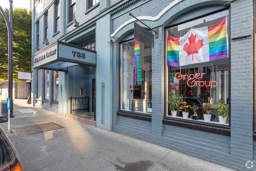 More Photos Of 733 Johnson St, Victoria Storefront Retail Office For Lease