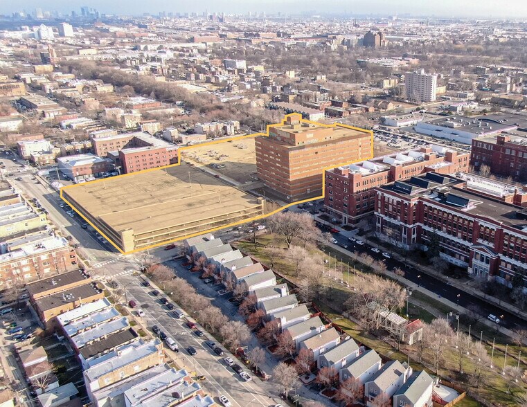 More Photos Of 3245 W Arthington St, Chicago Office For Sale