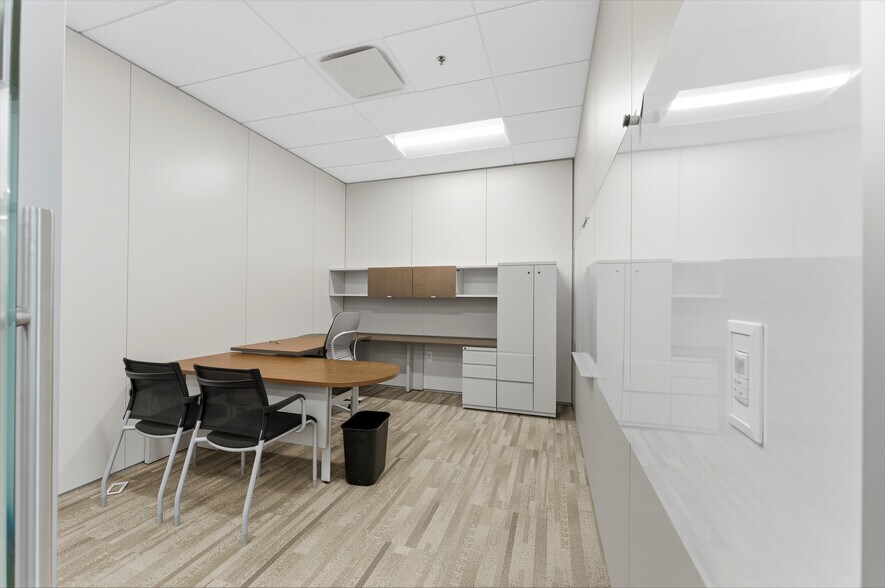 More Photos Of 423 Fortress Blvd, Morgantown Office For Sale