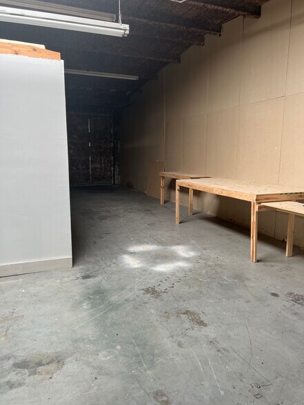 More Photos Of 12330 Knigge Cemetery Rd, Cypress Warehouse For Lease