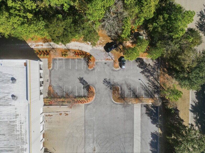 More Photos Of 2310 Charleston Regional Pky, Charleston Distribution For Lease
