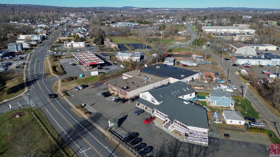 More Photos Of 37-45 Mill St, Berlin Freestanding For Lease