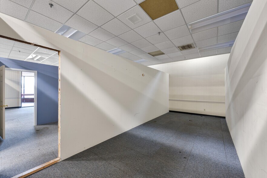More Photos Of 116 N Church St, Jackson Office For Lease